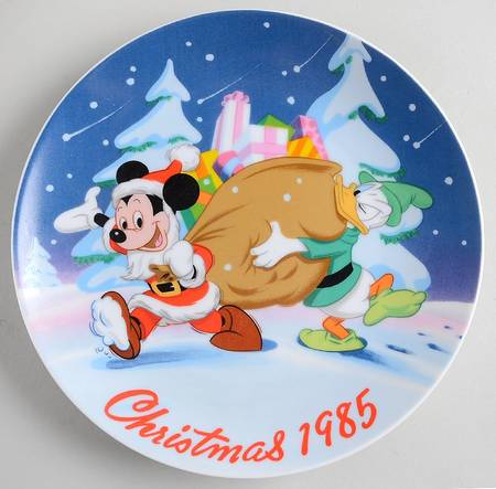 Disney Santa's Helpers - Boxed