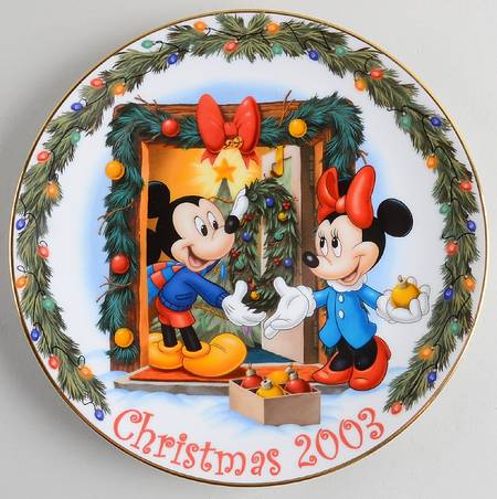 Disney Home For The Holidays; 75 Years With Mic - Boxed