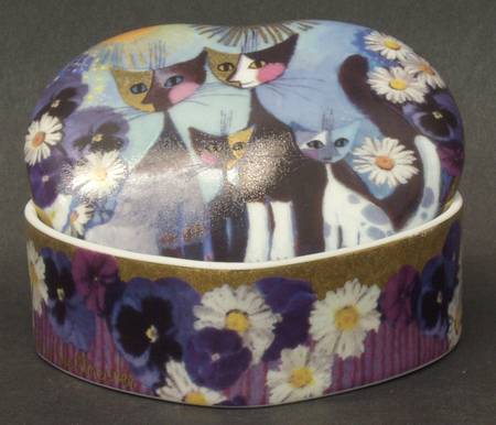 Artis Orbis-Rosina Wachtmeister Cat Family-Heart Box - Boxed