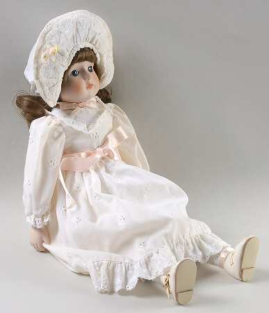 Petticoats and Lace Lisa-Somebody Loves Me - Boxed