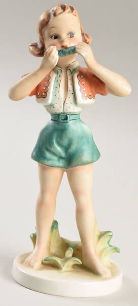 Nasha Figurines Girl W/ Harmonica - No Box