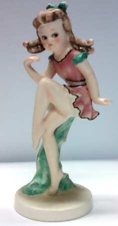 Nasha Figurines Girl Dancing - Boxed
