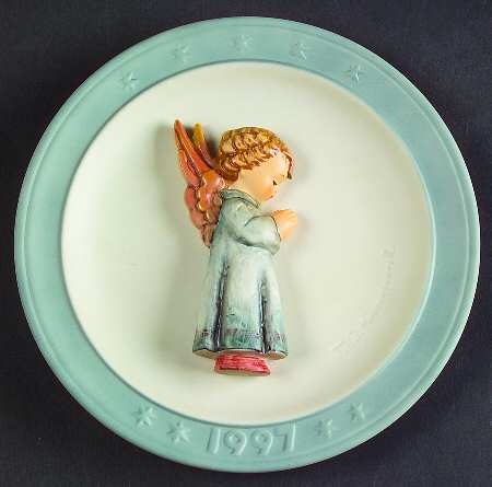 Hummel Annual Figural Christmas Thanksgiving Prayer - Boxed