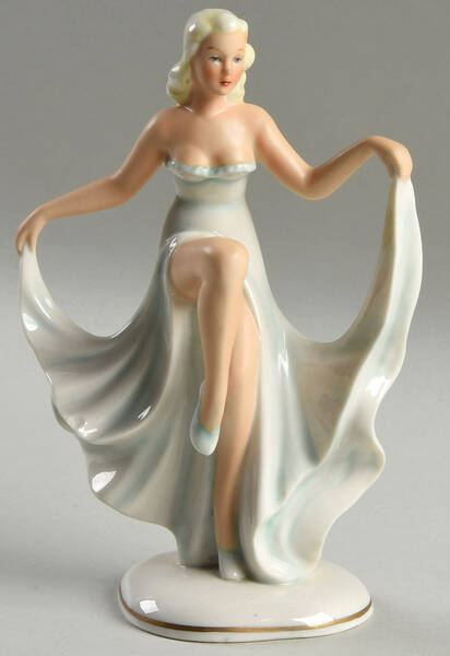 Schaubach Figurines Woman Dancing - No Box