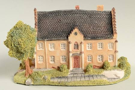Little Bavaria Grammer School - No Box