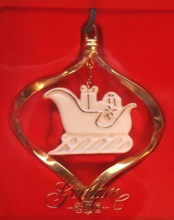 Porcelain & Gold Ornaments Sleigh - Boxed