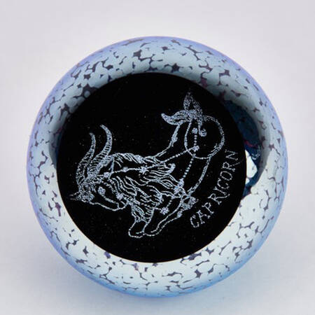 Zodiac  Paperweights Capricorn (Dec 22-Jan 19) - No Box