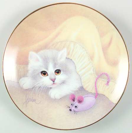 Curious Kittens Playing Cat And Mouse - No Box