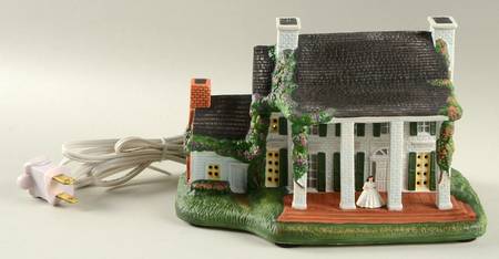 Gone with The Wind-Lighted Tara - Boxed