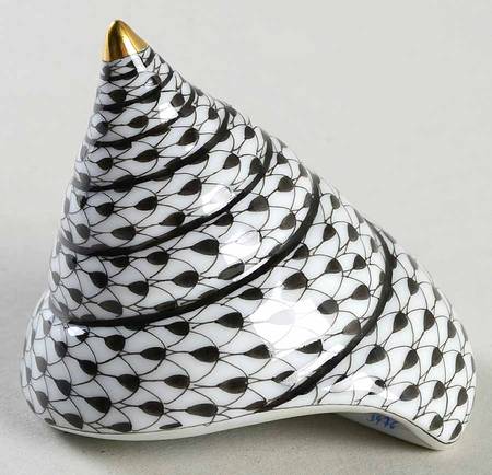 Shells Trochus Shell-Black - No Box