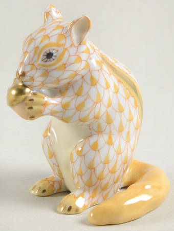 Rodents Chipmunk W/Acorn-Butterscotch - No Box