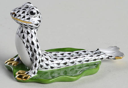 Frogs Yoga Frog In Cobra Pose-Black - No Box