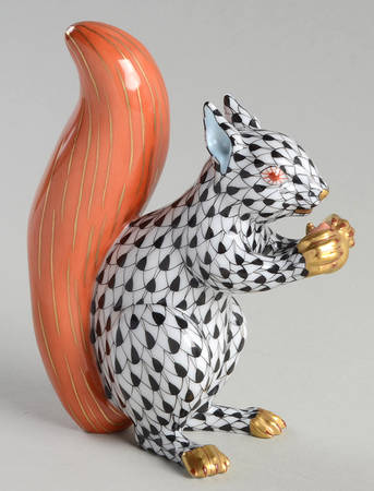 Rodents Squirrel-Black/Rust Tail - No Box
