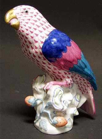 Birds Parrot-Sitting/Raspberry - No Box