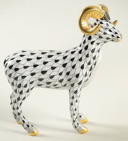 Rams Ram Standing-Black - No Box