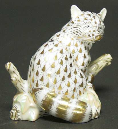 Collector's Guild Figurines Raccoon-2004 Gold - Boxed