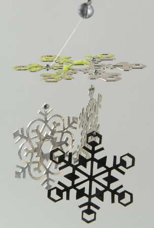 Holiday Chimes 1980-Snowflake Chimes - Boxed