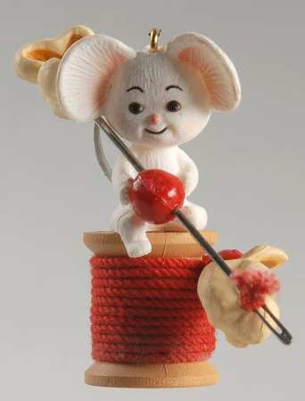 1986 Hallmark Christmas Ornaments Popcorn Mouse - Boxed