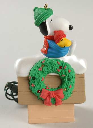 Peanuts Lighted Series #2-1992 Doghouse - Boxed
