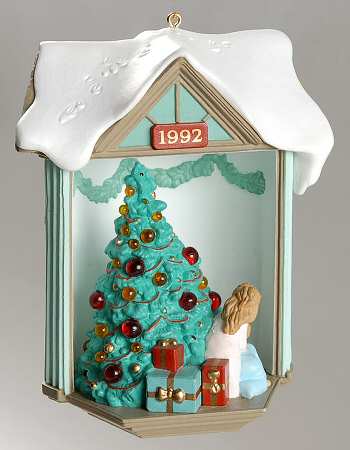 1992 Hallmark Christmas Ornaments Look! It's Santa - Boxed