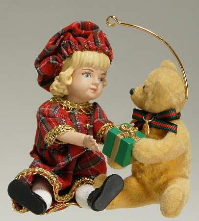 1994 Hallmark Christmas Ornaments Lucinda And Teddy - Boxed