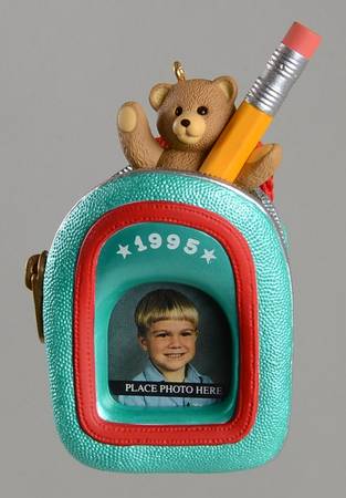 1995 Hallmark Christmas Ornaments Packed With Memories-Photo Holder - Boxed