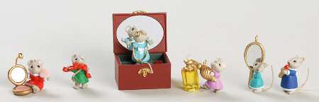 1995 Hallmark Christmas Ornaments Tiny Treasures - Boxed