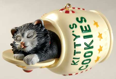 Cat Naps by Hallmark Gold Crown