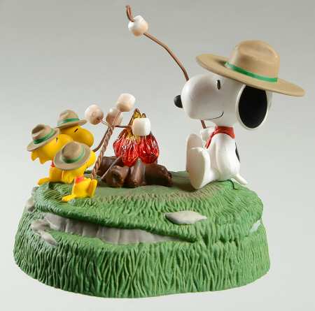 Peanuts Beagle Scouts by Hallmark Gold Crown