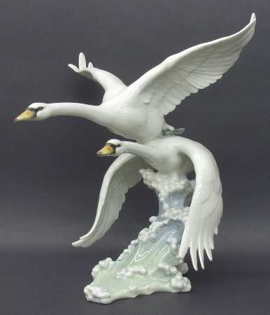 Birds Swan Group - Boxed