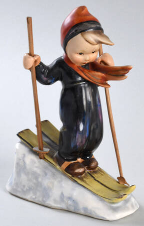 Skier Tm1-Skier W/ Wooden Poles - With Box