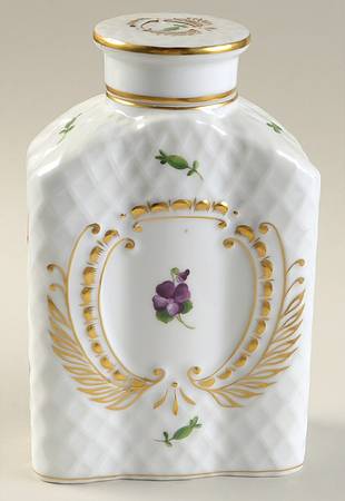 Giftware Tea Caddy & Lid