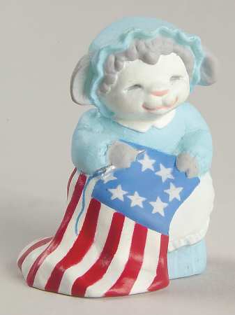 Merry Miniatures 1993 Lamb Betsy Ross W/Flag - Boxed