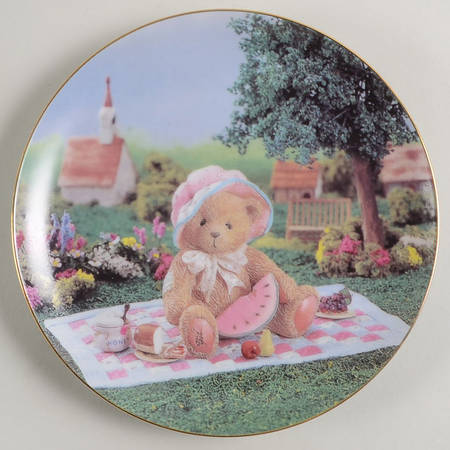 Treasury of Cherished Teddies A Day In The Park - No Box