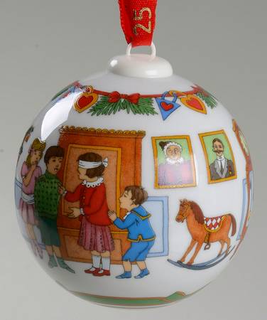 Annual China Christmas Ball Blind Man's Bluff - Boxed