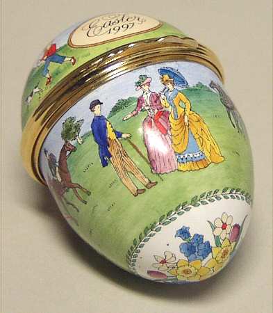 Easter Annual Box Easter Egg-1997 - Boxed