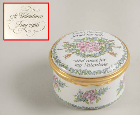 St Valentine's Day Box Valentine's Day-1986 - Boxed