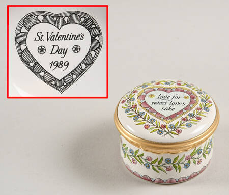 St Valentine's Day Box Valentine's Day-1989 - Boxed