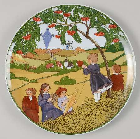 Children At Play Kite Flying - Boxed