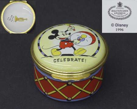 Disney Classics Box Celebrate - Boxed