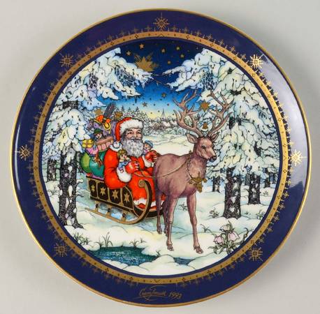 Christmas Plates Santa Claus - Boxed