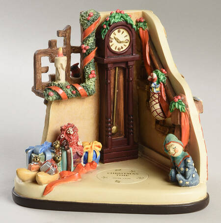 Christmas Time Hummelscape-Musical Joy To The World - No Box