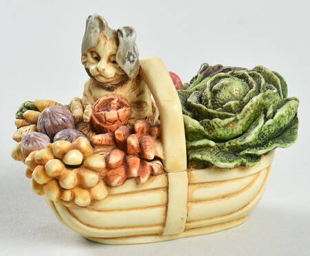 Bountiful Basket Series By Harmony Kingdom Bewear The Hare - Boxed