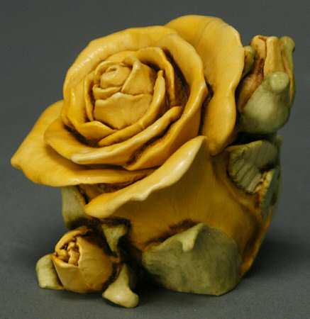 Lord Byron's Harmony Garden Single Yellow Rose - Boxed