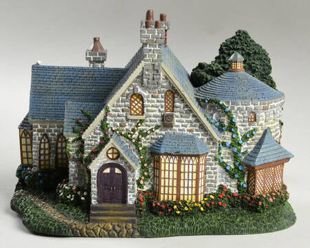 Thomas Kinkade's Lamplight Village Lamplight Manor - No Box