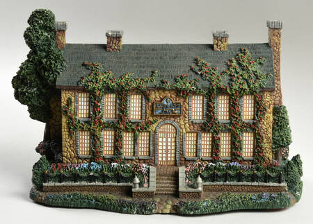 Thomas Kinkade's Lamplight Village Lamplight Inn - No Box