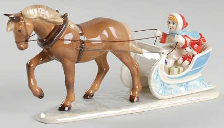 Hagen-Renaker Figurines Horse Drawn Sleigh - No Box
