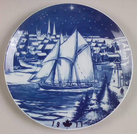 Canada Christmas Plate Bluenose Of Lunenburg N.S. - Boxed