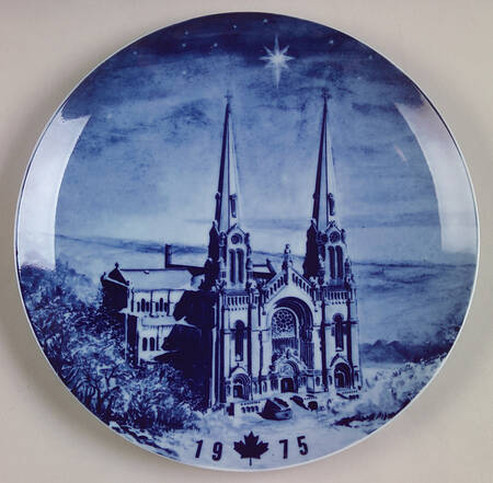 Canada Christmas Plate Basilique, St-Anne-De-Beapre' - Boxed