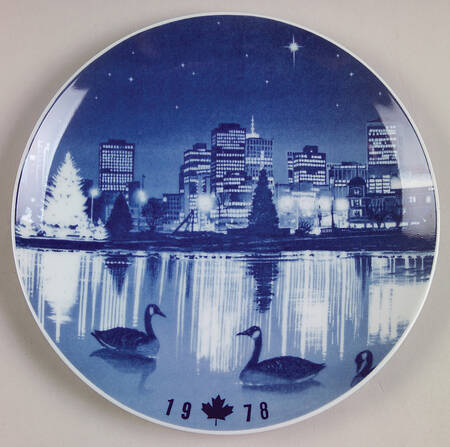 Canada Christmas Plate Lost Lagoon Vancouver B.C. - No Box